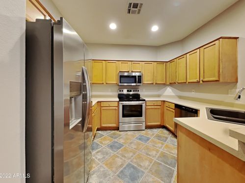 12513 Washington St, Avondale, AZ 85323-8323