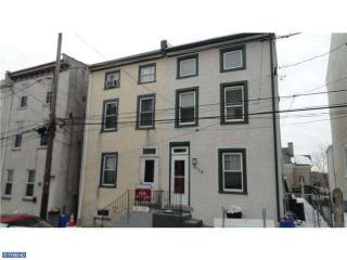 4712 Fowler St, Philadelphia PA  19127-1002 exterior