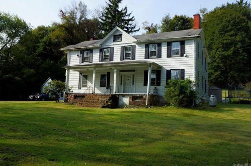 265 Phillipsburg Rd, Middletown, NY 10940-3508