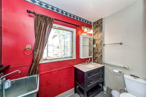 419 Commonwealth Ave, Fullerton CA 92832-2054 exterior