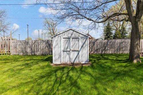 1567 Maloa St, Menasha WI  54952-1219 exterior