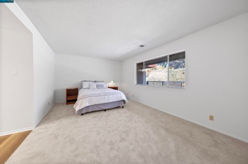 450 Las Casitas, Santa Rosa CA  95403-1383 exterior