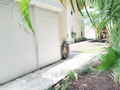 511 29th St, West Palm Beach FL  33407-5115 exterior