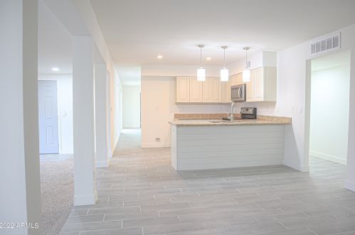 6237 Oregon Ave, Glendale, AZ 85301-6631