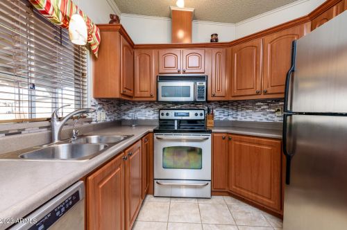 1935 Torrey Pines Ln, Chandler AZ  85249-4054 exterior