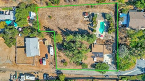 1431 Flo Dr, Alpine, CA 91901-3812