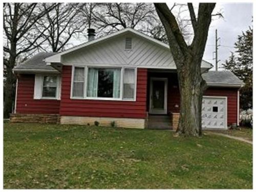 325 Summit Ave, Swisher, IA 52338-9440