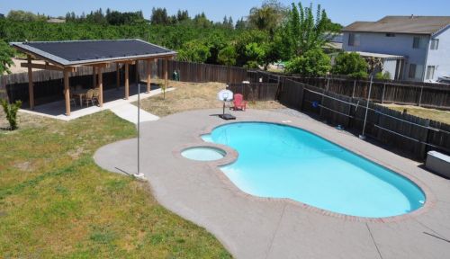 1697 Blush St, Manteca CA  95336-9238 exterior