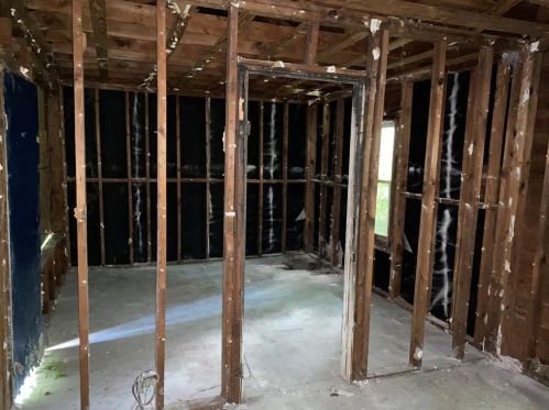 2839 Frost Ave, Dallas TX  75215-4726 exterior