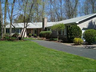 209 Crestwood Ln, Buffalo NY  14221-1411 exterior