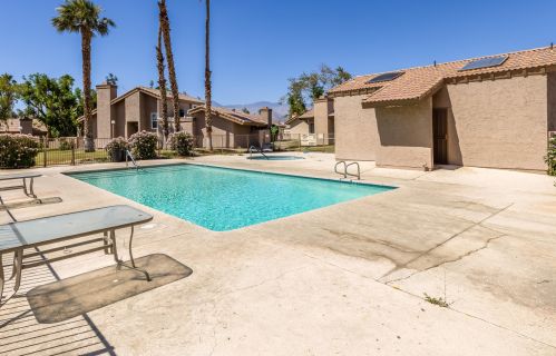 47395 Monroe St, Indio CA  92201-6763 exterior