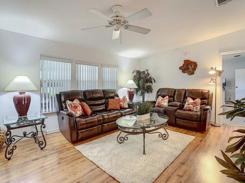 10018 Equity Ave, Dade City, FL 33525-0724