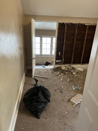 211 37th St, Milwaukee WI  53208-3702 exterior