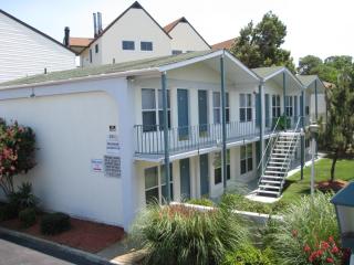 255 Ocean View Ave, Norfolk VA  23503-1549 exterior