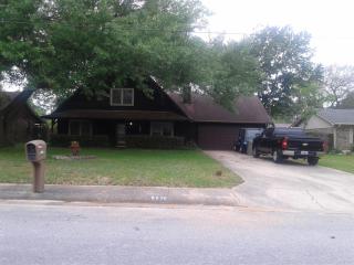 5939 Somerset Dr, Pensacola, FL 32526-1512