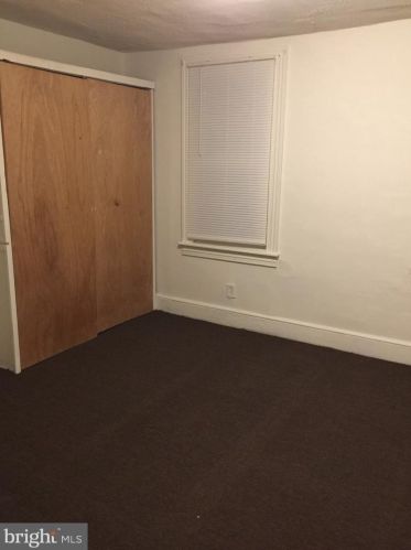 213 29 St, Camden NJ  08105-2215 exterior