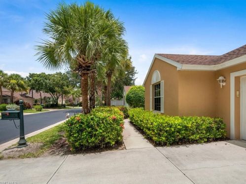 1092 Silverstrand Dr, Naples, FL 34110-4109
