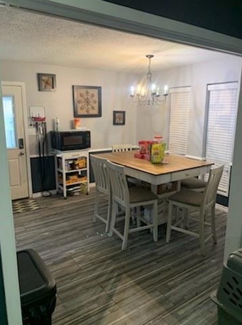 207 Woodhaven St, Highlands, TX 77562-2557