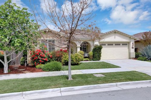 851 Koshare St, Gilroy, CA 95020-9352