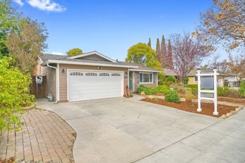 5533 Playa Del Rey, San Jose, CA 95123-1330