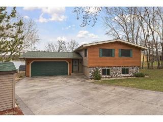 30935 Irene Ave, Lindstrom MN  55045-9481 exterior