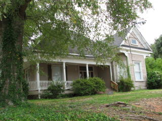 447 Main St, Beech Grove, TX 75951-3746