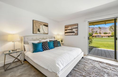 49131 Washington St, La Quinta CA  92253-2214 exterior