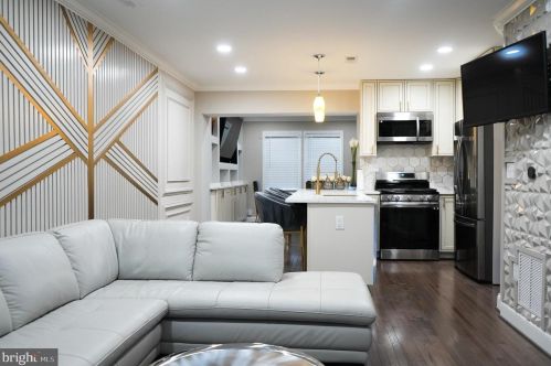 3376 Alden Pl, Washington DC  20019-1313 exterior