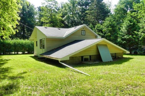 339 Cedar Rd, Lino Lakes MN  55092 exterior