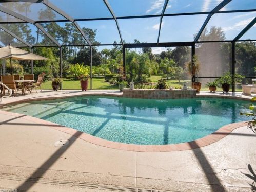 270 Logan Blvd, Naples FL 34116-3909 exterior