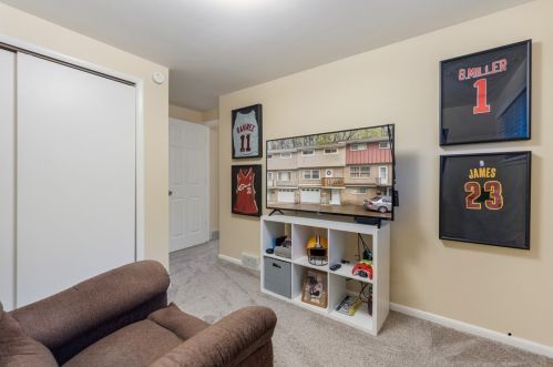 955 Hazel Ave, Ambridge PA  15003-1720 exterior