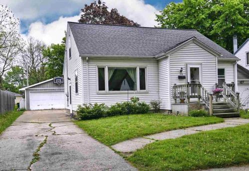 1112 Wilson Ave, Green Bay, WI 54303-4207