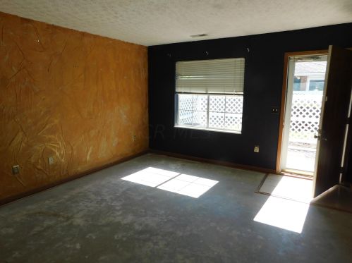 285 Residence Dr, Marysville, OH 43040-8629