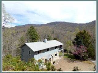 30 Stiwinter Mountain Rd, Franklin NC  28734-4082 exterior