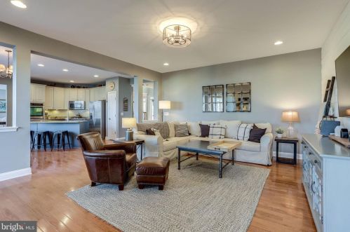 13495 Eagles Rest Dr, Leesburg VA 20176-5035 exterior