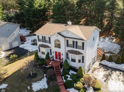59 Lake Shore Dr, Rock Hill, NY 12775-6503