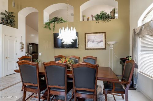 1064 Palomino Crk Dr, Gilbert AZ 85296-3727 exterior