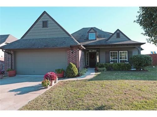 3113 Lincoln Rd, Bartlesville, OK 74006-6412