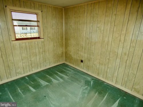 2219 Henlopen Ave, Wilmington DE  19804-3621 exterior