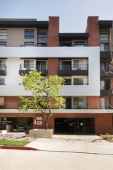 1022 Tiverton Ave, Los Angeles CA  90024-3045 exterior