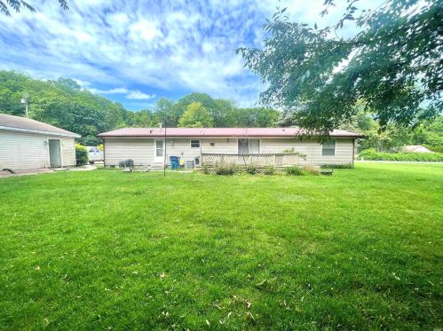 1828 Victory St, Mishawaka, IN 46544-5620