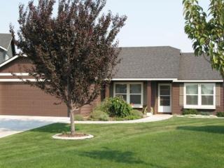 6306 Glacier Peak Dr, Pasco, WA 99301-5297