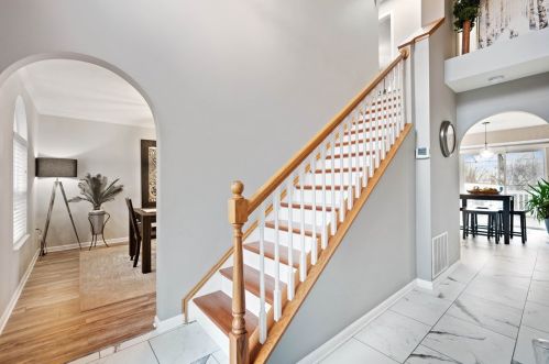 208 Becks Run Rd, Moon Twp, PA 15108-3893