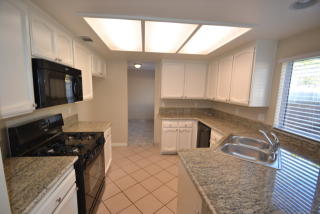 1698 Madrona St, Rialto CA  92376-3805 exterior