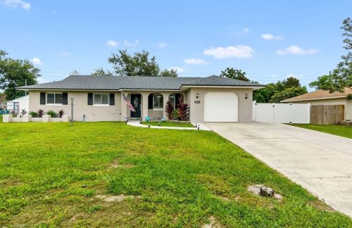 8021 Port Said St, Orlando, FL 32817-1515