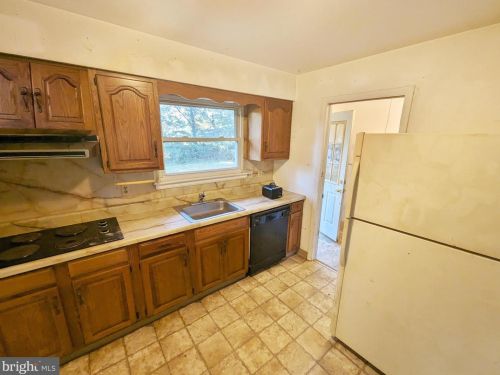 310 Carolina Trl, Browns Mills NJ  08015-5306 exterior