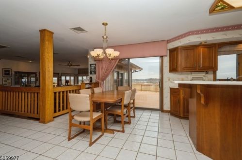 27 Lindbergh Rd, East Amwell Township NJ  08551-1509 exterior