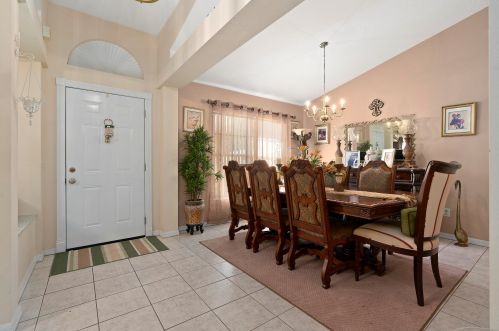 2109 Algiers St, Fort Pierce, FL 34953-5740