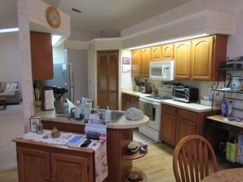 10 Canter Club Ct, De Bary, FL 32713-4100