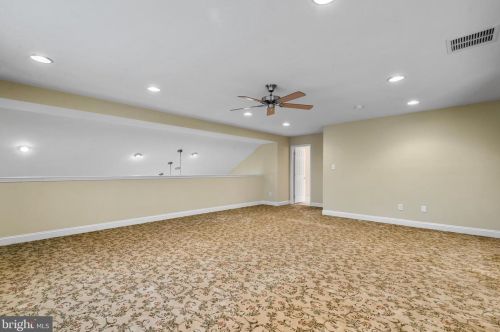 5 Brighton Pl, Swedesboro NJ  08085-5060 exterior